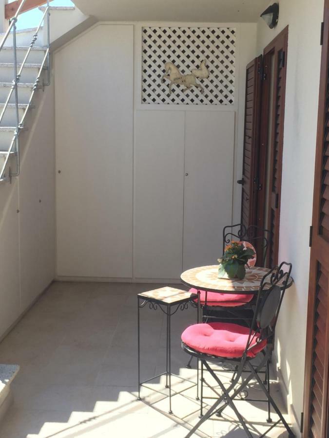 Blue Portrait House Apartment Golfo Aranci Ngoại thất bức ảnh