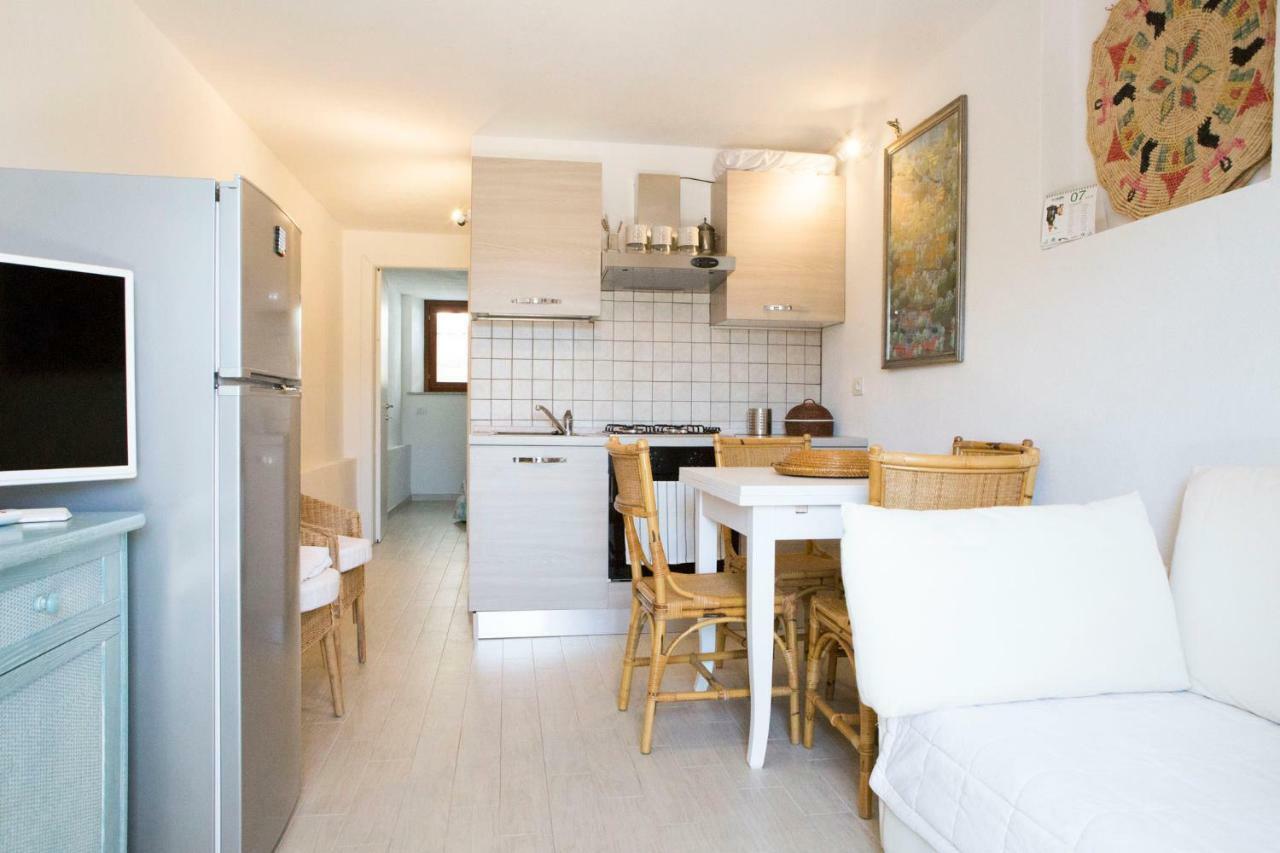 Blue Portrait House Apartment Golfo Aranci Ngoại thất bức ảnh