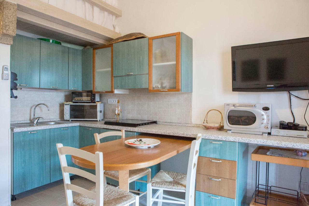 Blue Portrait House Apartment Golfo Aranci Ngoại thất bức ảnh